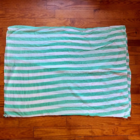 H&M Infinity Scarf - Picture 4 of 4